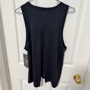 Black Sleeveless Women's Top